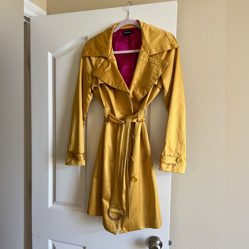 Yellow stylish coat